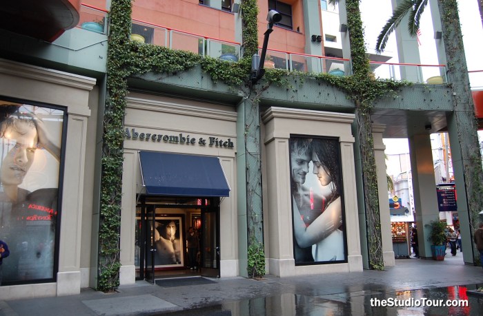 Abercrombie Is Opening New Travel-Themed Stores