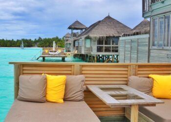 Luxury World Traveler